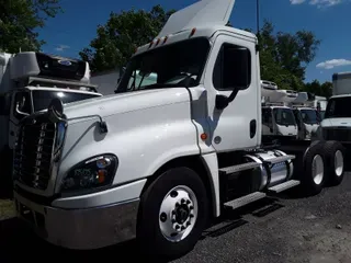 2020 FREIGHTLINER/MERCEDES CASCADIA 125