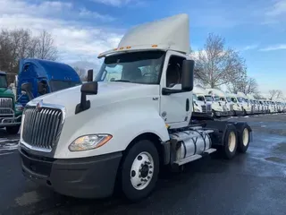 2019 NAVISTAR INTERNATIONAL LT625 DAYCAB T/A