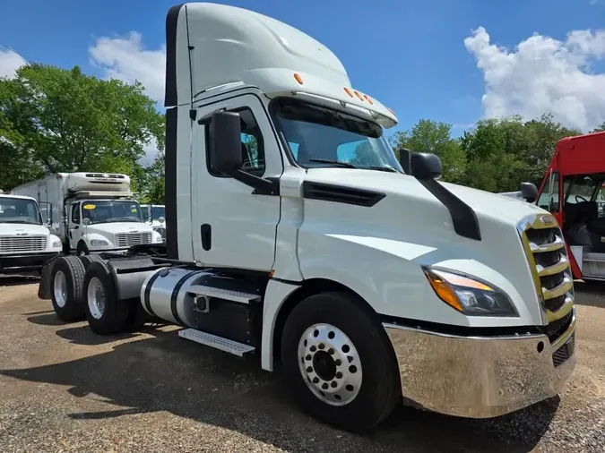 2019 FREIGHTLINER NEW CASCADIA PX12664