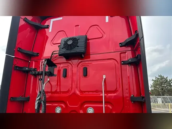 2022 FREIGHTLINER CA12608b592fe7e19f5f30676bd9ce593b022