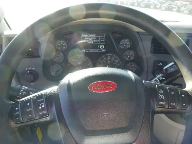 2021 Peterbilt 579