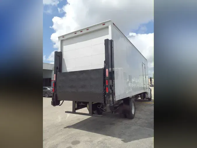 2014 FREIGHTLINER/MERCEDES M2 106