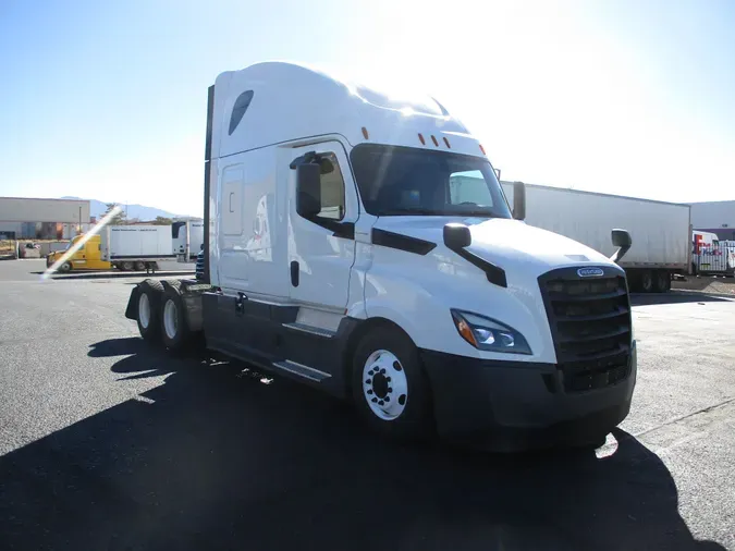 2019 FREIGHTLINER/MERCEDES CASCADIA