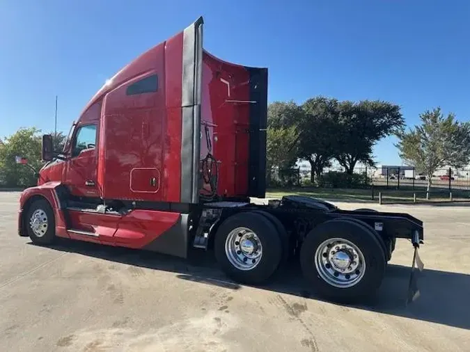 2024 Kenworth T680