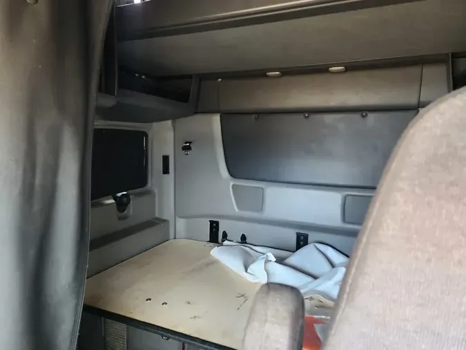 2019 NAVISTAR INTERNATIONAL LT625 SLPR CAB08be16408177cfc6515a3a101296786a