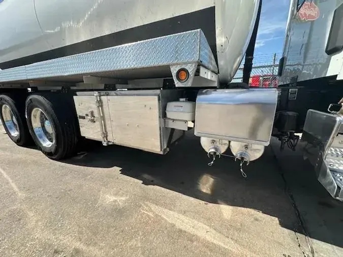 2024 Peterbilt 548