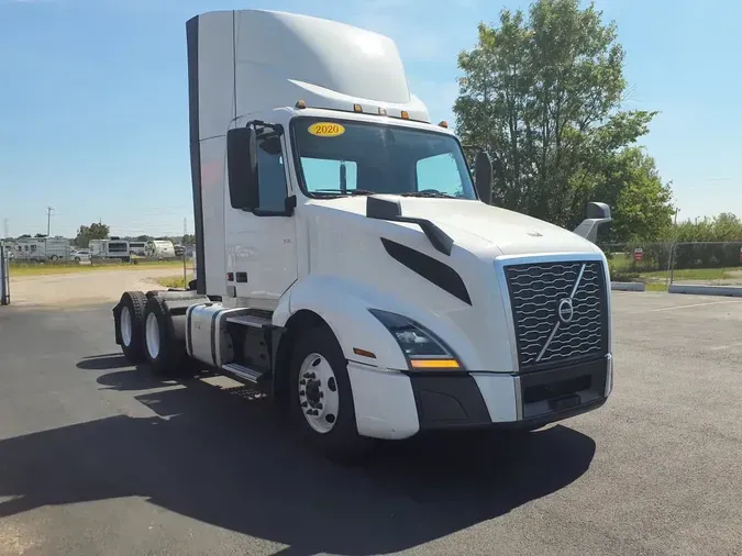 2020 VOLVO VNL64T-30008c593275827bd00b7d8c0737723b3fa
