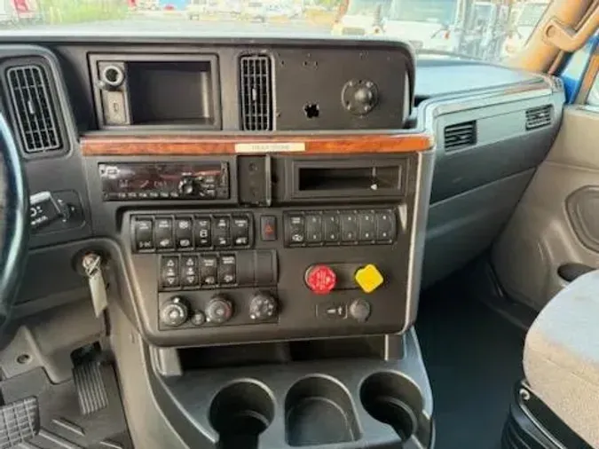 2020 International LT625