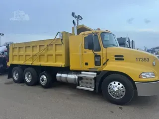 2017 MACK PINNACLE CXU613