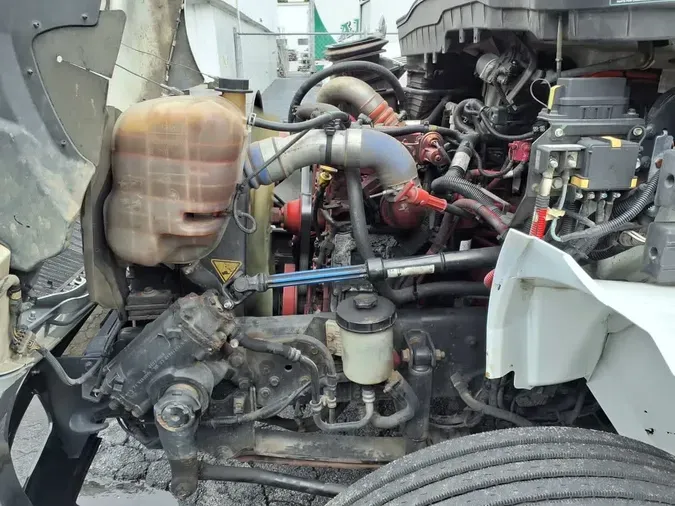 2019 NAVISTAR INTERNATIONAL MV607 (4X2)