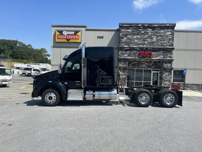 2022 Kenworth T880