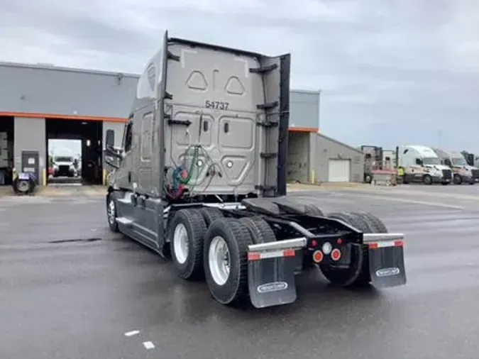 2023 Freightliner Cascadia