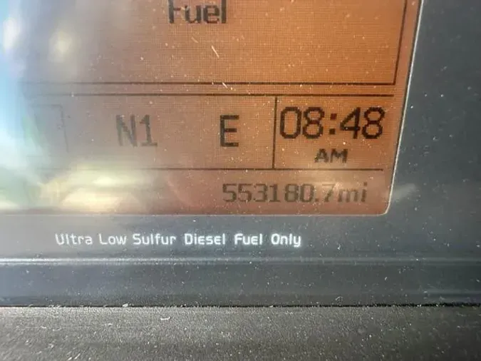 2017 Volvo VNL300