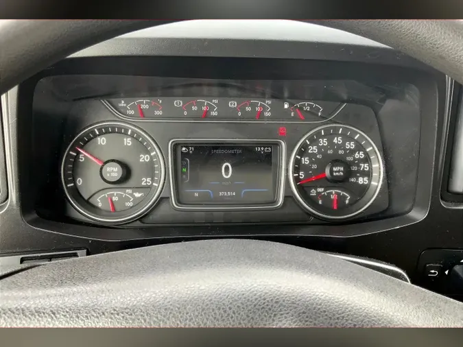 2022 INT LT625 6x4