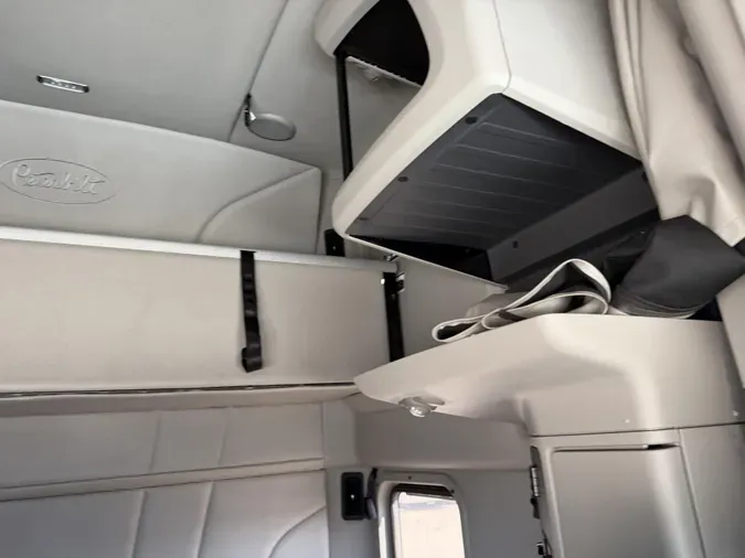2021 Peterbilt 579
