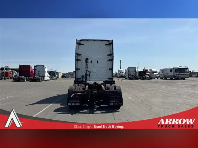 2022 FREIGHTLINER CA12608d1ccbb975754d2675ce78641ec62f8