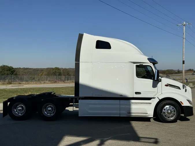 2023 PETERBILT 579