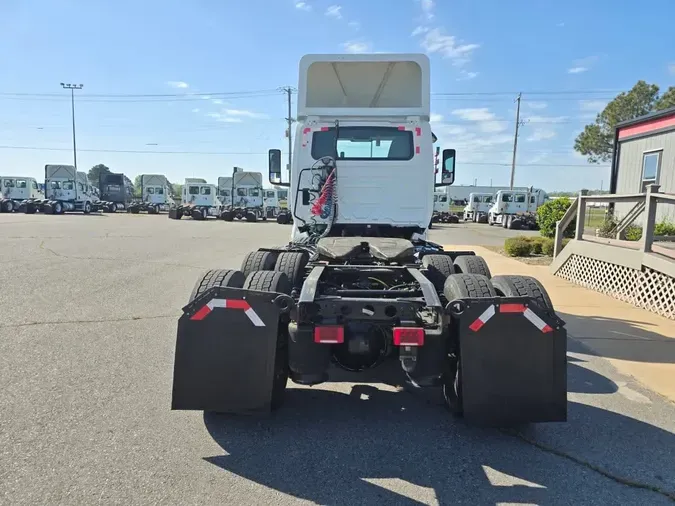 2019 NAVISTAR INTERNATIONAL LT625 DAYCAB T/A08d4eafa21e73eb2cef5931da9dd209e