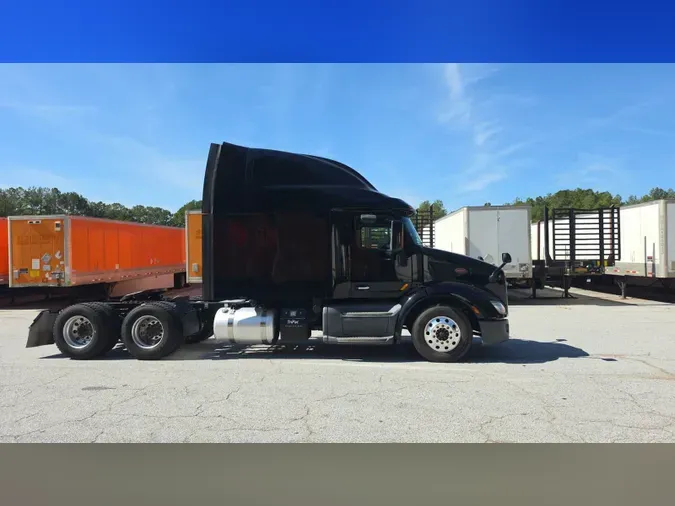 2021 Peterbilt 579