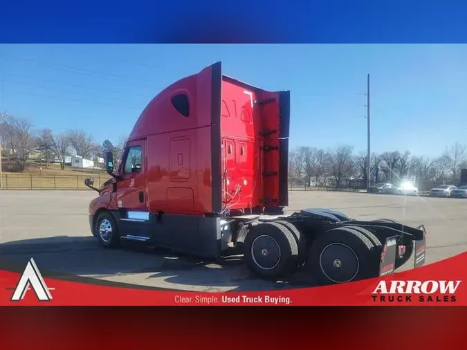 2021 FREIGHTLINER CA126