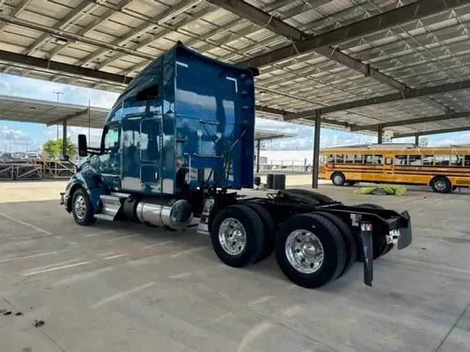 2022 Kenworth T680