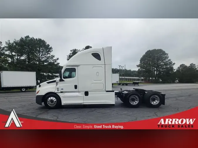 2021 FREIGHTLINER CA126