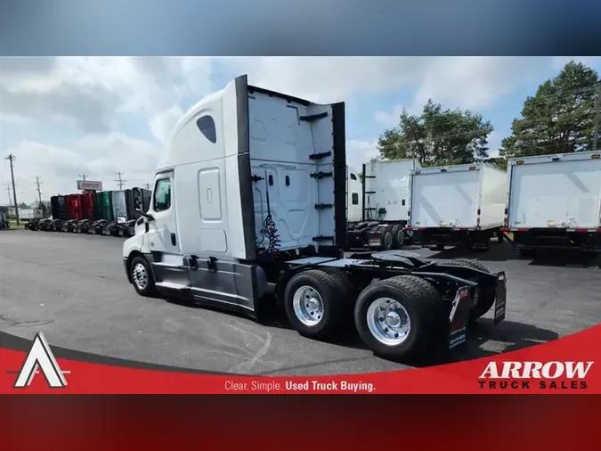2020 FREIGHTLINER CASCADEVO1