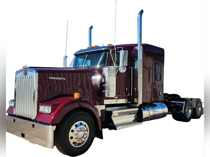 2025 Kenworth W900L08dfe3dbac02983ea4ebefe929395b97