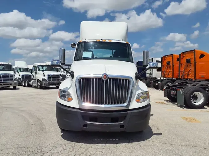 2020 NAVISTAR INTERNATIONAL LT625 DAYCAB T/A