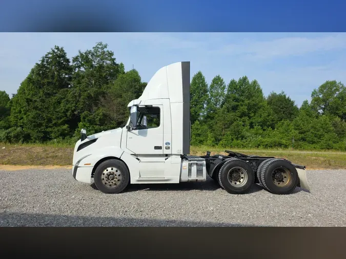 2019 Volvo VNL300