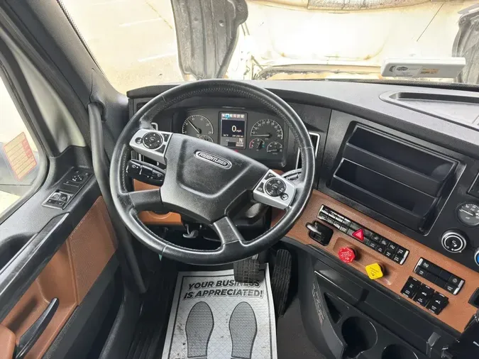 2023 FREIGHTLINER Cascadia 126