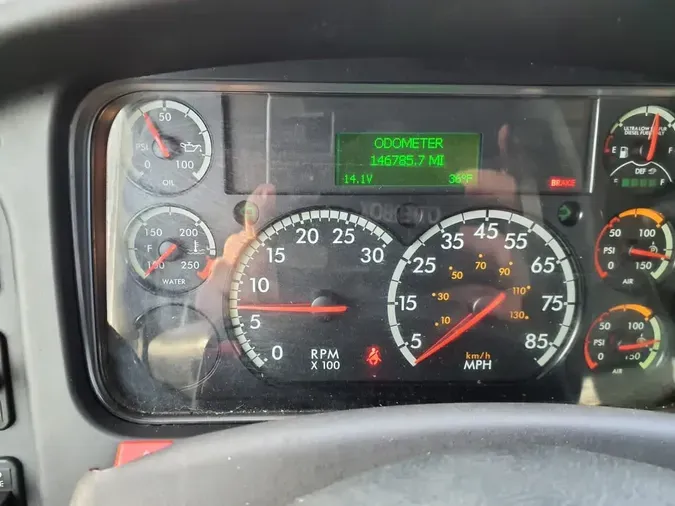 2020 FREIGHTLINER/MERCEDES M2 10608e5542cb8c7e6c5ce6f70ead6d0cb17