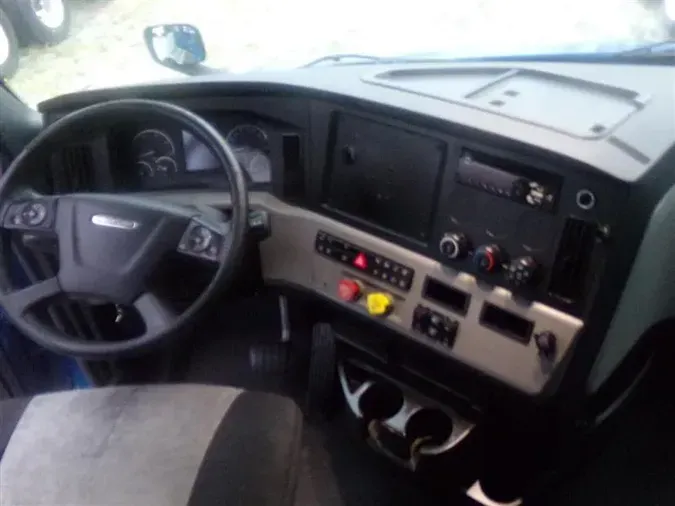 2021 FREIGHTLINER CA126