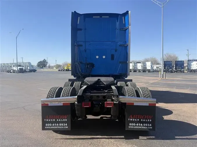 2021 INTERNATIONAL LT