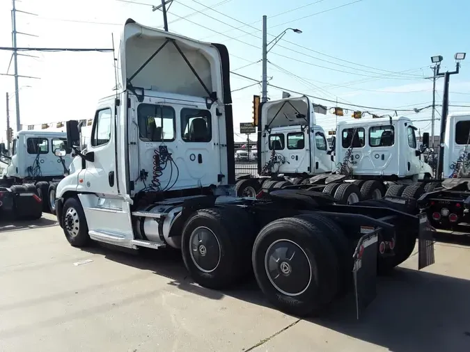 2020 FREIGHTLINER CASCADIA 125