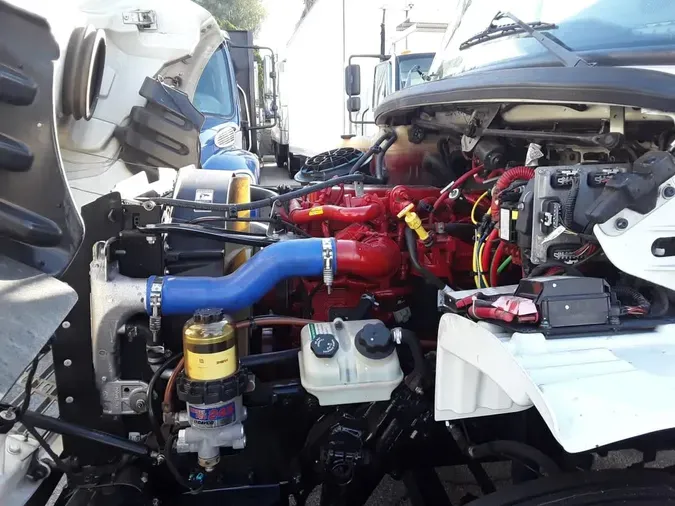 2019 FREIGHTLINER/MERCEDES M2 106