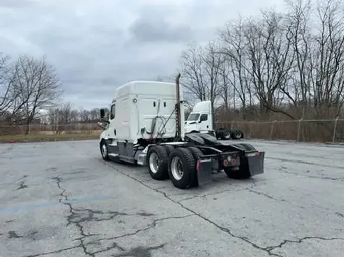 2020 Freightliner Cascadia