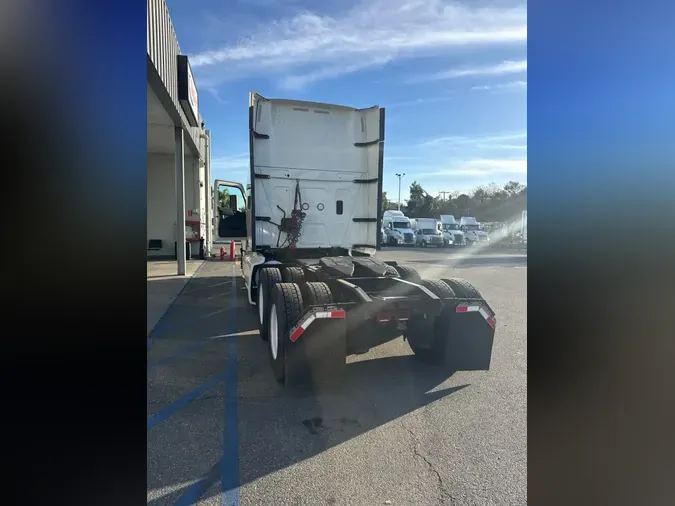 2020 NAVISTAR INTERNATIONAL LT625 SLPR CAB