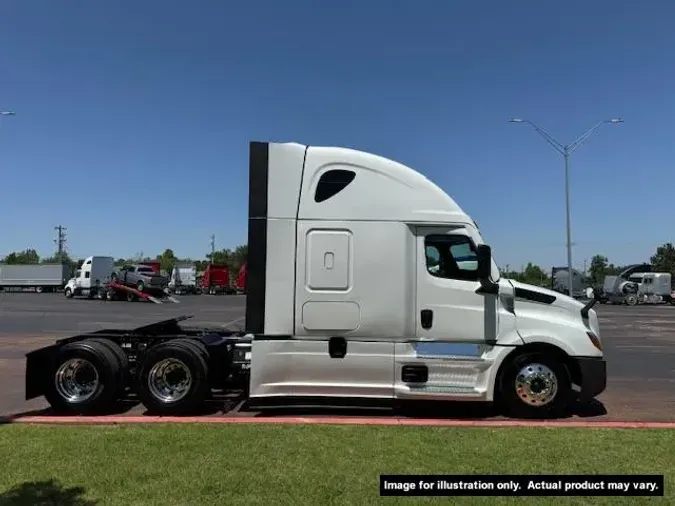 2021 FREIGHTLINER CA126