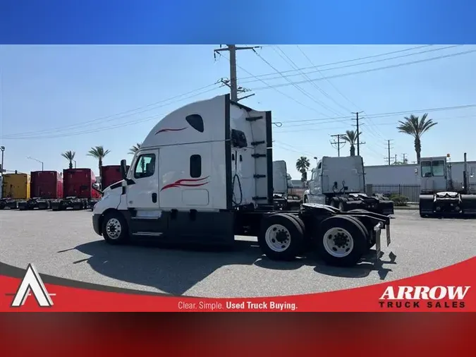 2021 FREIGHTLINER CA126