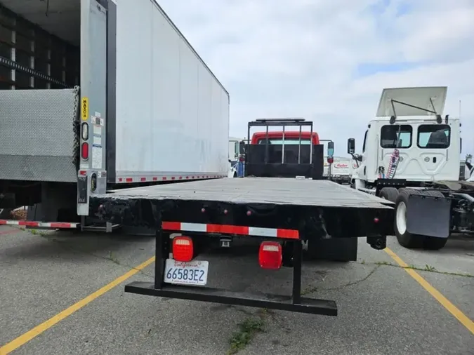 2018 FREIGHTLINER/MERCEDES M2 106