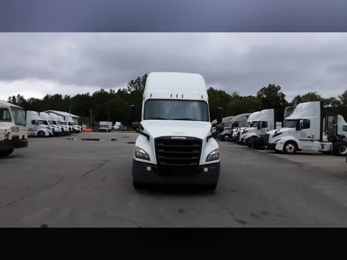 2020 Freightliner Cascadia