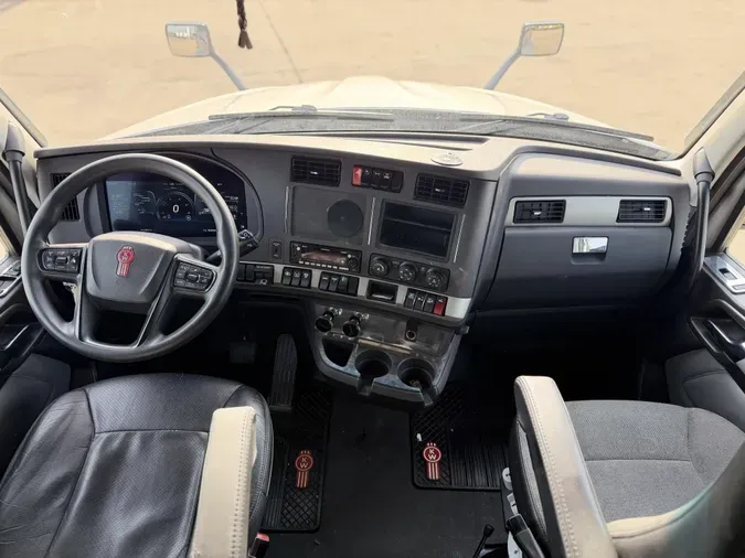 2023 Kenworth T680