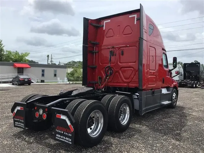 2020 FREIGHTLINER CASCADIA