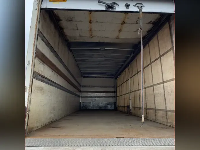 2019 FREIGHTLINER M2 106