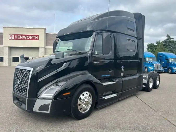 2021 Volvo VNL 860