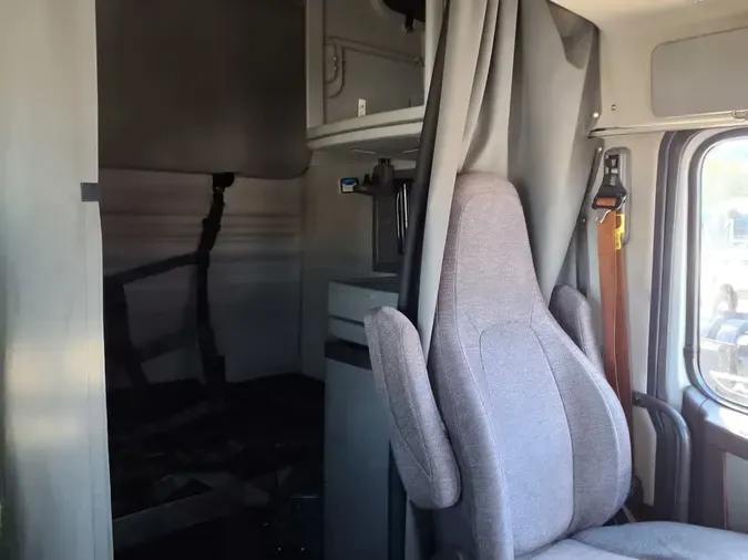 2020 VOLVO VNR64T-64009081ef350703b6ad3f733d48797a498