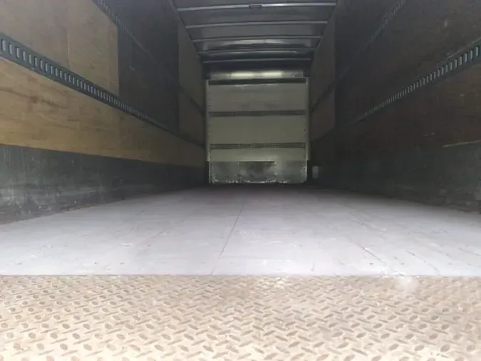 2018 FREIGHTLINER M2 106