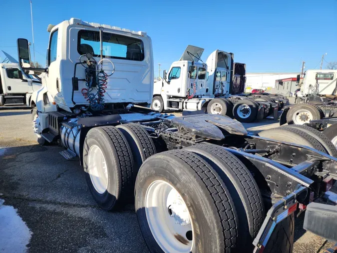 2018 NAVISTAR INTERNATIONAL LT625 DAYCAB T/A