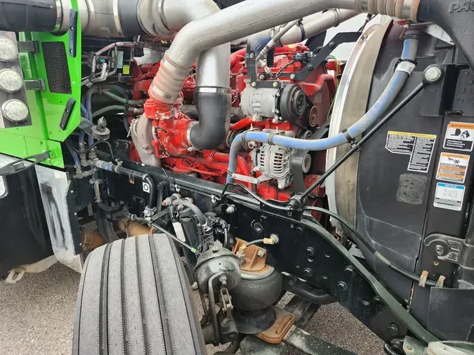 2022 KENWORTH W900